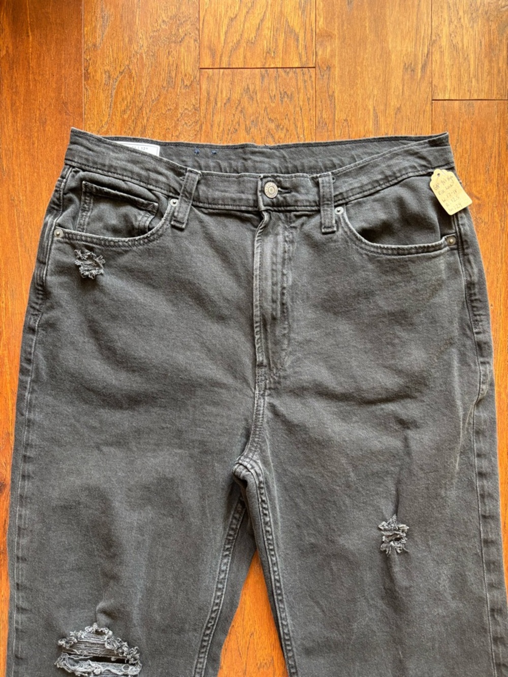 Gap High Rise ’90s Straight Black Distressed Jeans | Size 31/12 - Picture 3 of 8